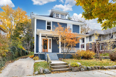 240 Calkins Ave SE Grand Rapids, MI 49506