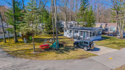 2757 Owens Dr Houghton Lake, MI 48629