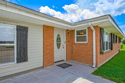 1033 Francis St Marrero, LA 70072