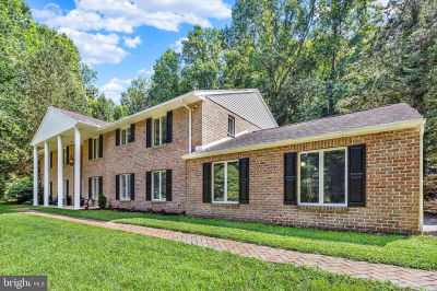 49 Fawn Dr Reading, PA 19607