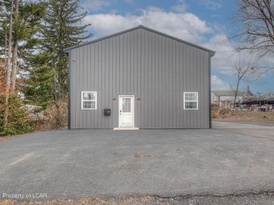 386 S Main St Jenkins Township, PA 18640