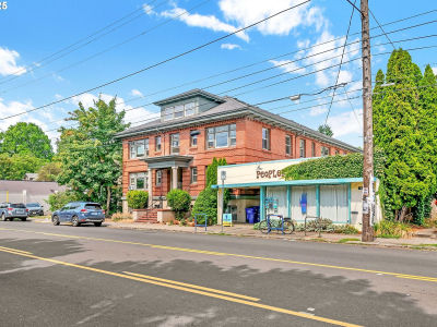 4025 SE Hawthorne Blvd #F395B40B0 Portland, OR 97214