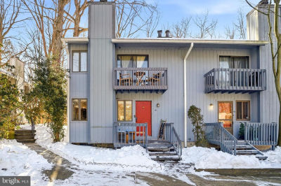 51 Harwood Ln #Bb Clementon, NJ 08021