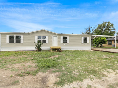 707 W 8th St Coleman, TX 76834