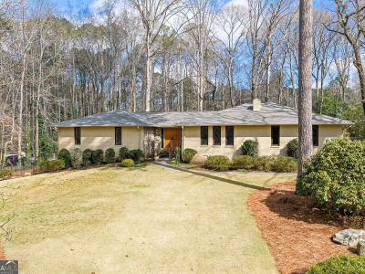 5666 Redcoat Run Stone Mountain, GA 30087