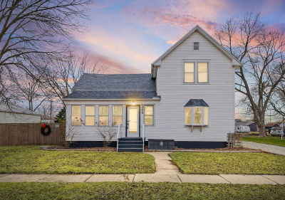 305 S Oak St Buckley, IL 60918