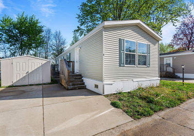 8 Fern St Urbana, IL 61802