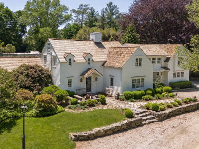 6 Over Rock Ln Westport, CT 06880