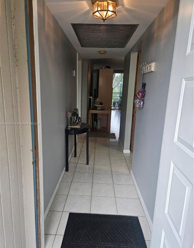 901 Colony Point Cir APT 408 Pembroke Pines, FL 33026