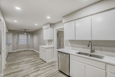 8033 N New Braunfels Ave APT 100A San Antonio, TX 78209