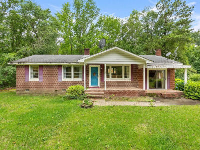 112 Hallwood Rd Eastover, SC 29044