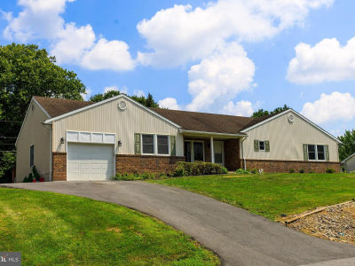 13929 Green Mountain Dr Maugansville, MD 21767