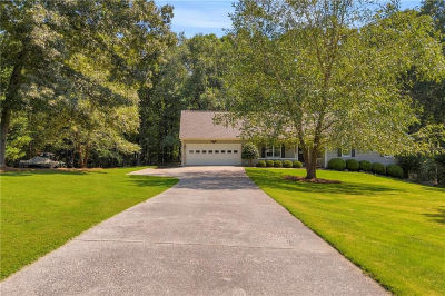 3432 Greystone Dr Loganville, GA 30052