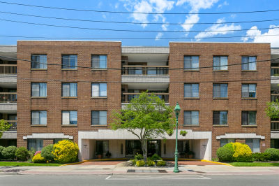 376 Central Avenue, Lawrence, NY, USA