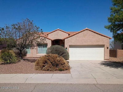 407 Via Capri Rio Rico, AZ 85648