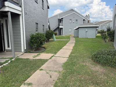 12500 Sandpiper Dr APT 93 Houston, TX 77035