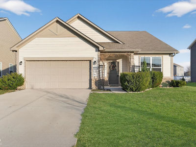 1849 Turning Leaf Dr Franklin, IN 46131