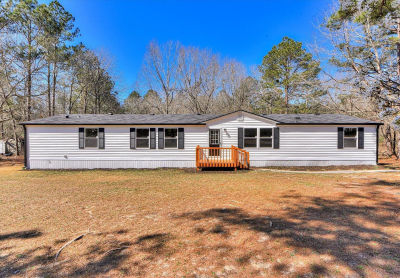 1463 Lokey Dr Dearing, GA 30808