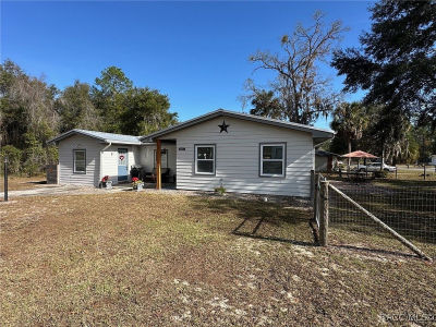 9705 N Cortlandt Dr Citrus Springs, FL 34434