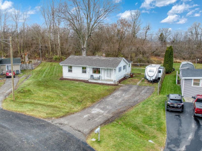 2369 Linden Ct Adrian, MI 49221