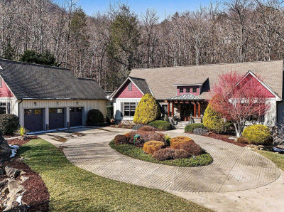 2554 Deep Gap Farm Rd Mill Spring, NC 28756