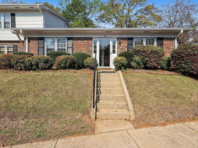34 Summercreek Dr Spartanburg, SC 29307