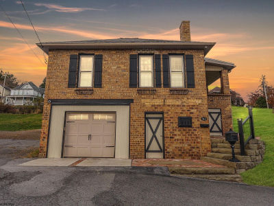 216 1/2 Watson Ave Fairmont, WV 26554
