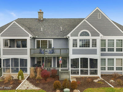 7317 Meadow Ln Canadensis, PA 18325