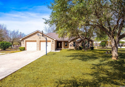 248 Hunters Dawn La Vernia, TX 78121