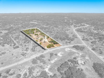 174 Crescent Rdg #209 Hondo, TX 78861