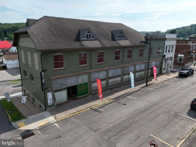 703 Hannah St Houtzdale, PA 16651