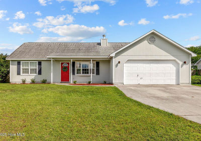 425 Dion Dr Hubert, NC 28539