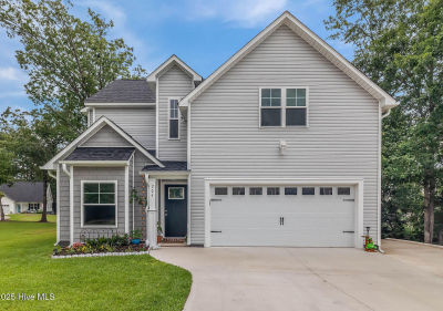 206 Baker Rd Hubert, NC 28539