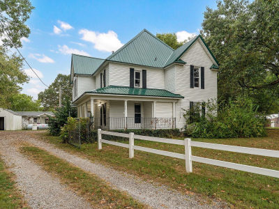 1642 W Inman Rd Nixa, MO 65714