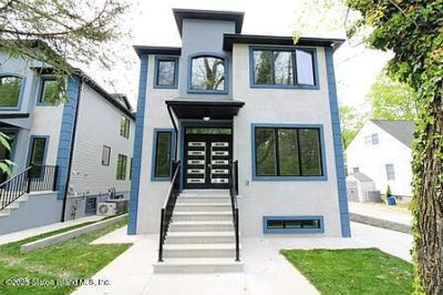 46 Poillon Ave Staten Island, NY 10312