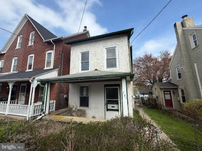 131 Bradford Ave Downingtown, PA 19335