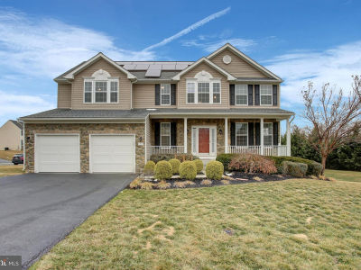 1237 Upland Dr Fayetteville, PA 17222