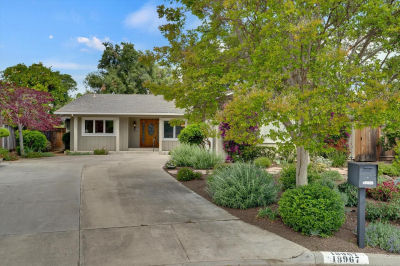 18967 Palo Oaks Ct Saratoga, CA 95070
