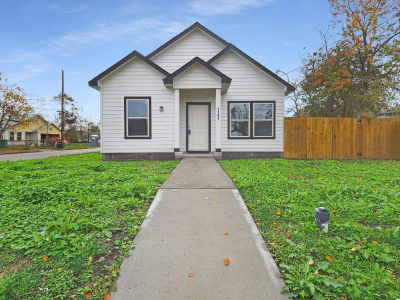 1101 Johnson St Baytown, TX 77520