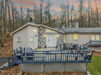 1458 Belgravia Dr Tobyhanna, PA 18466