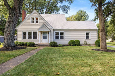 19 South St Berlin Heights, OH 44814