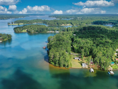 Hollaway Cove Rd Chappells, SC 29037