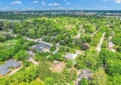 21 Greencroft Dr Champaign, IL 61821