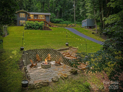 1903 Mauney Cove Rd Waynesville, NC 28786