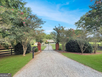 1040 Essex Rd Watkinsville, GA 30677