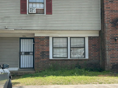 5211 Flowering Peach Dr Memphis, TN 38115