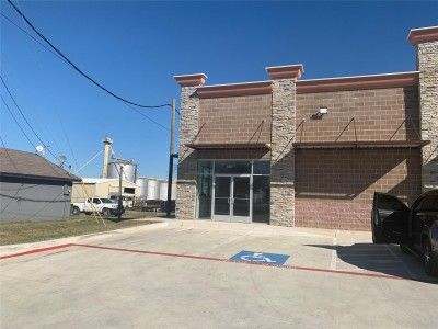 108 South Main Street, Venus, Texas 76063, USA