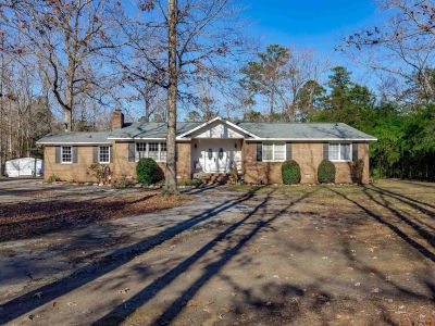 540 Lakeshore Dr Chapin, SC 29036