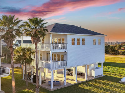 4010 Shallow Reef Galveston, TX 77554