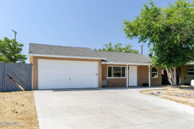 232 E Avenue P5 Palmdale, CA 93550